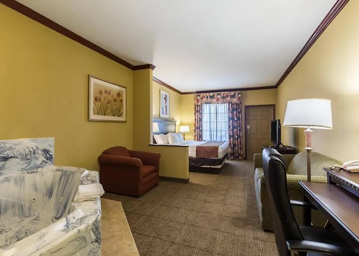 Comfort Suites