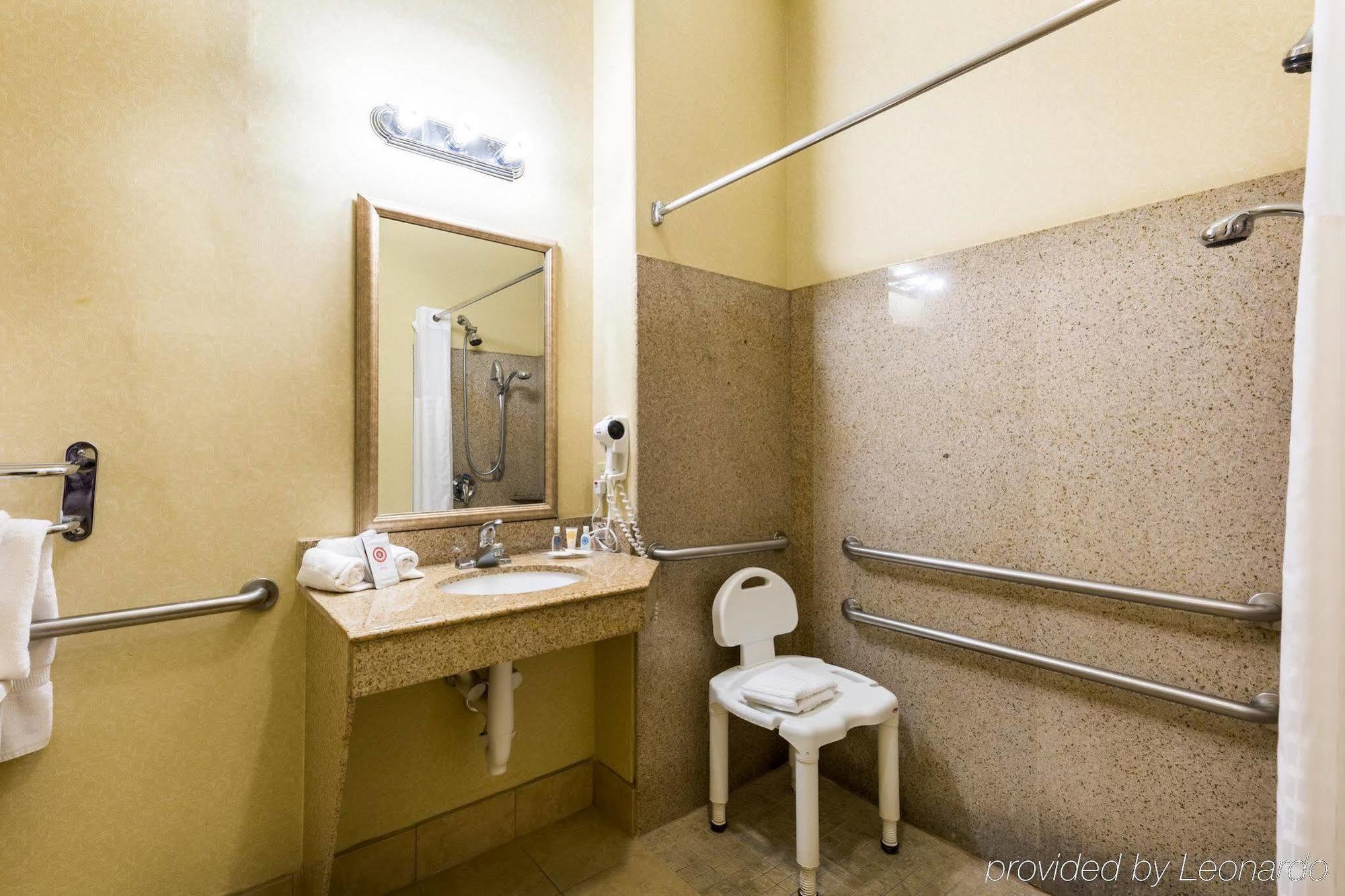 Comfort Hotel 2*